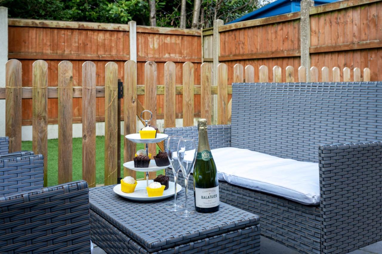 Yew Tree House Contractor / Family Home Free Netflix Fast Wifi Near Dudley/Birmingham Cradley Heath Zewnętrze zdjęcie