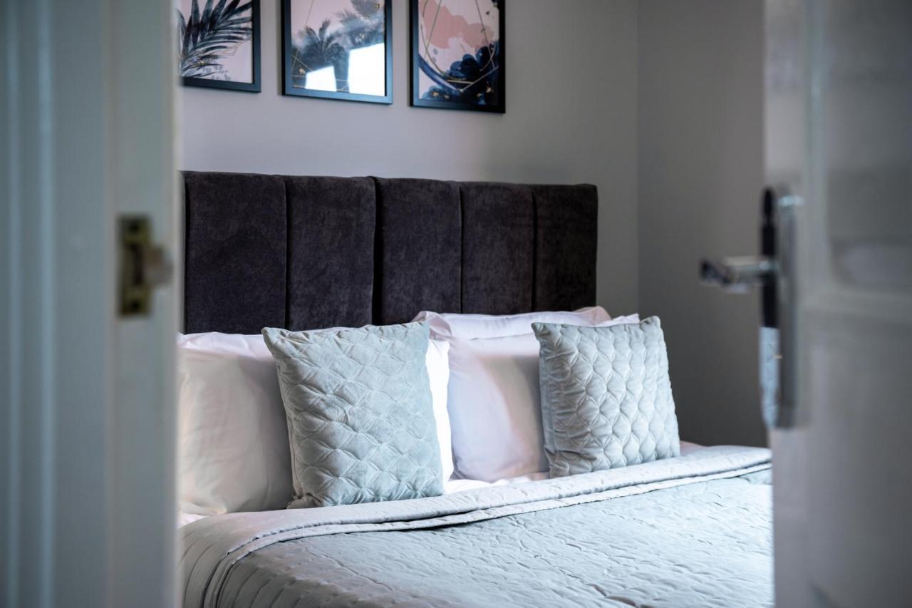 Yew Tree House Contractor / Family Home Free Netflix Fast Wifi Near Dudley/Birmingham Cradley Heath Zewnętrze zdjęcie