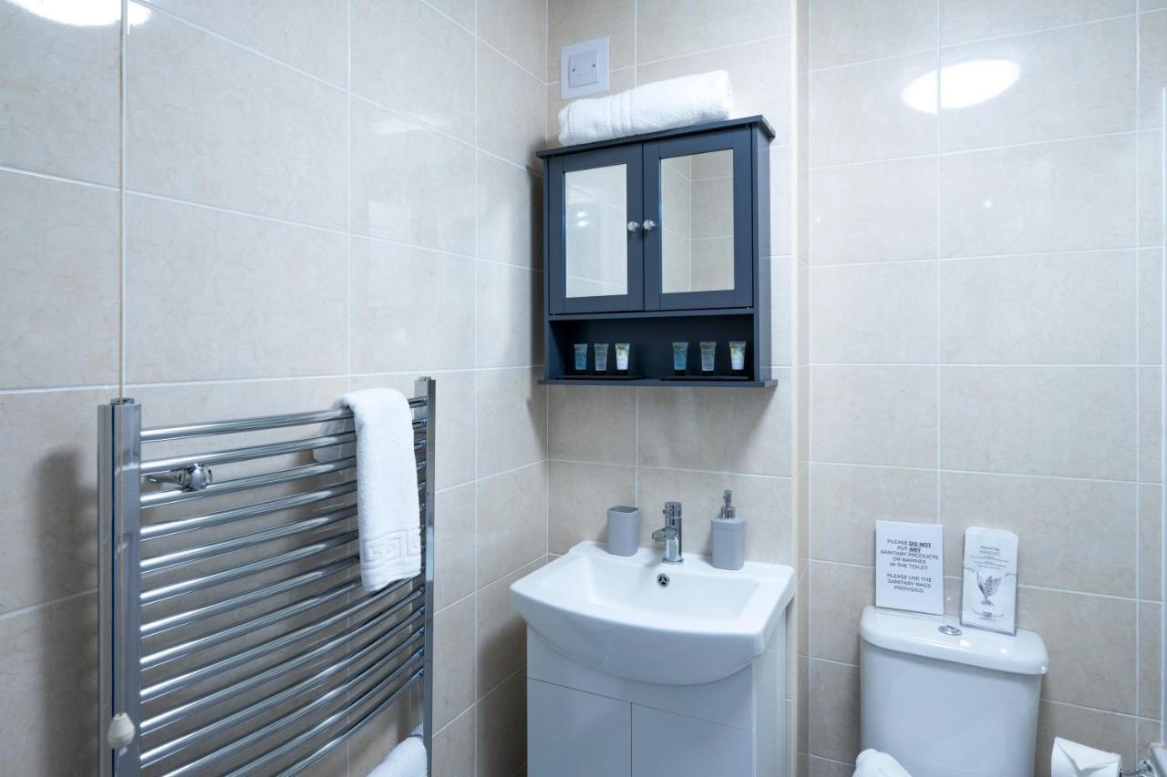 Yew Tree House Contractor / Family Home Free Netflix Fast Wifi Near Dudley/Birmingham Cradley Heath Zewnętrze zdjęcie
